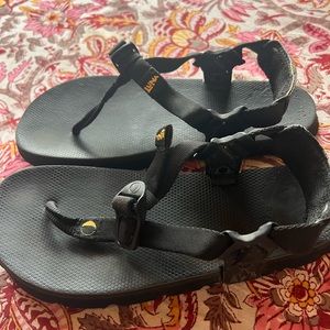 Luna mono winged sandals